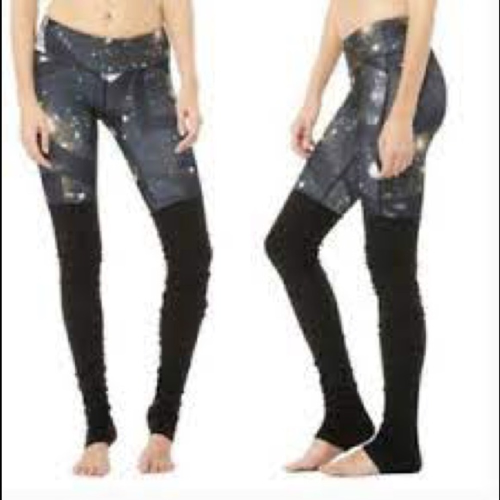 Alo Space Goddess Leggings - XS
